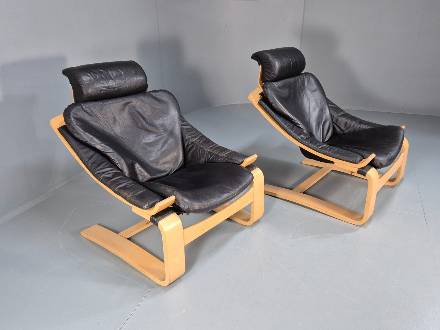 2 Kroken Leather Lounge Chairs, Ake Fribyter Design 1970s Retro MCM EB9295 MNOR - UKDK FURNITURE