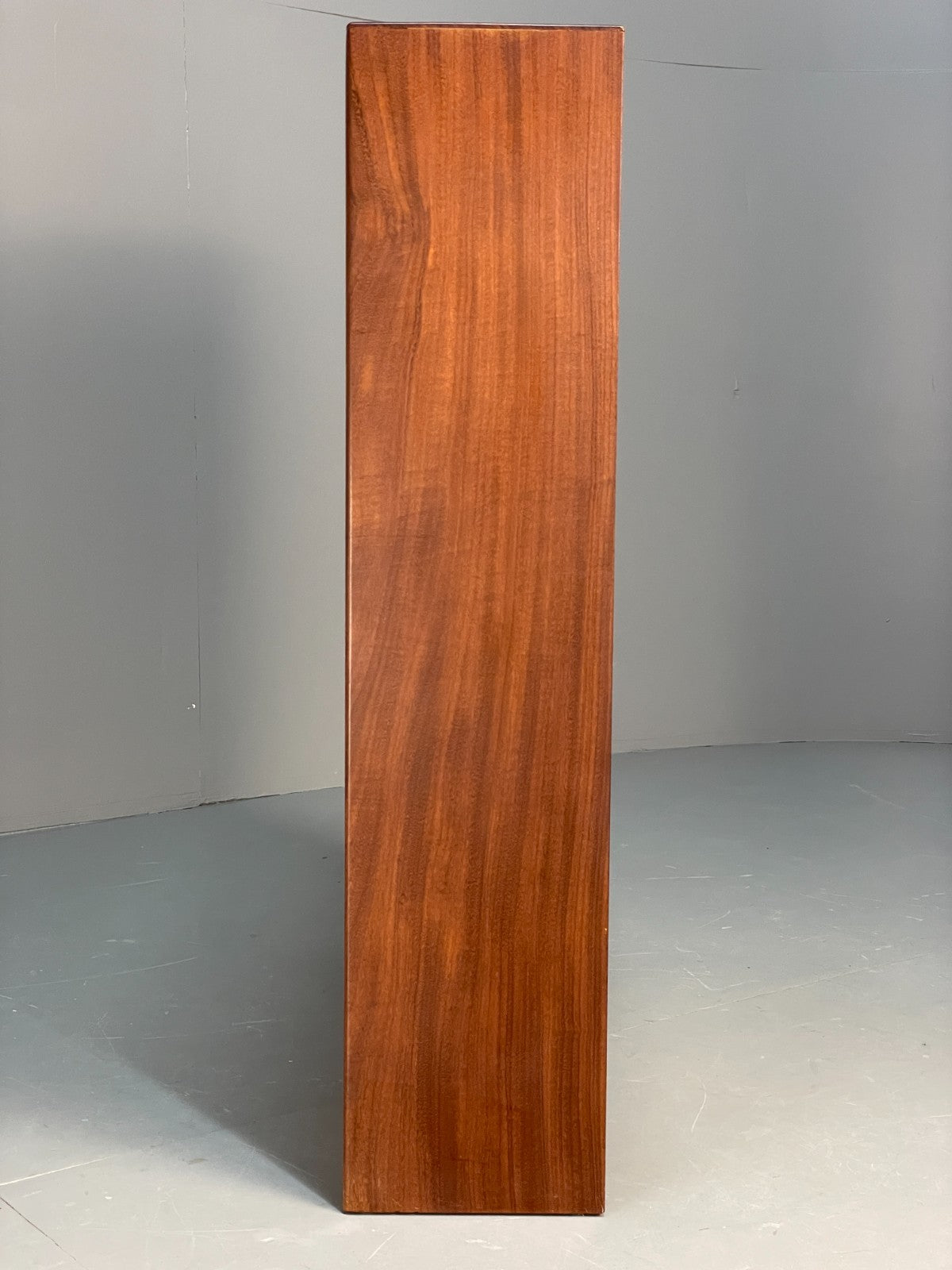 8118327