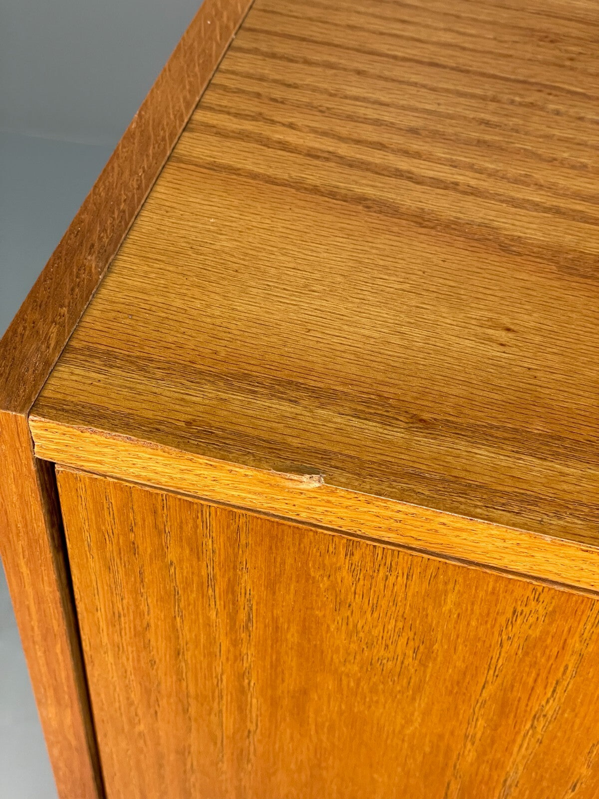 Pair Of Vintage Oak And Melamine Rotating Bedside Units EB8671 MWOO - UKDK FURNITURE