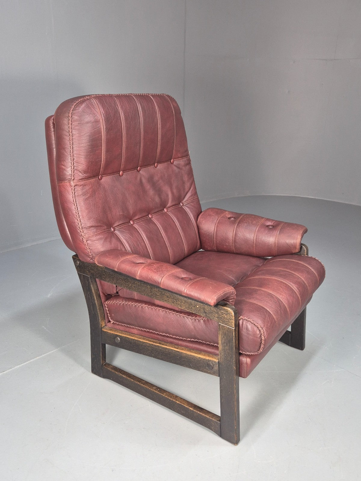 Vintage Danish Burgundy Leather 1980s Retro Lounge Chair MCM EB9793 MNOR - UKDK FURNITURE