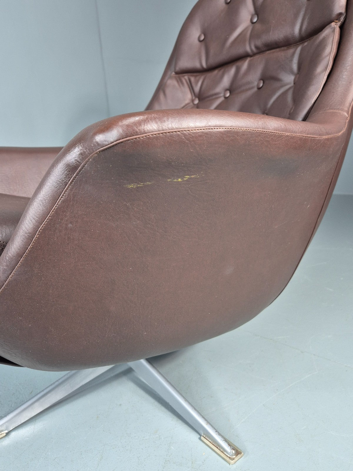 Retro Swivel Bucket Chair 1970s Denmark Brown Vinyl Mid Century EB11415 MSWI16
