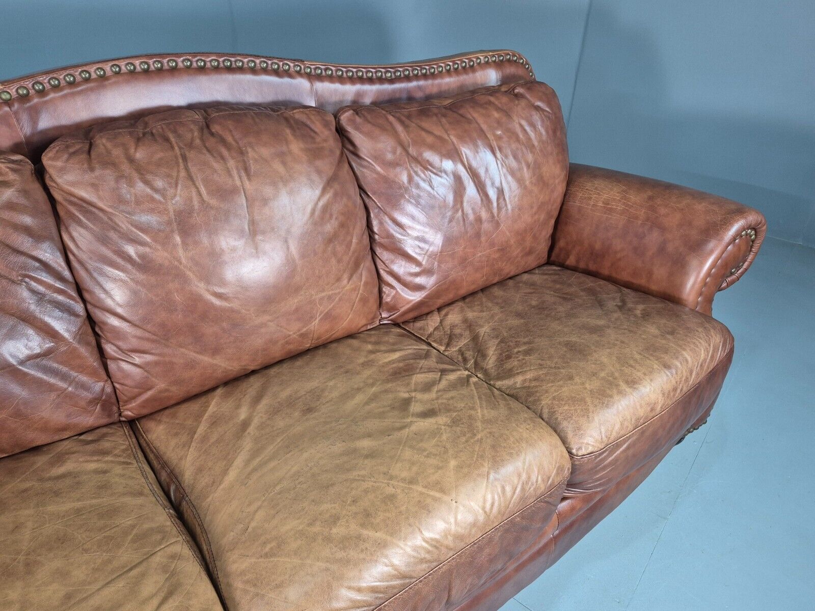 Vintage 3 Seat Sofa Brown Leather Traditional Club Style EB8313 VCHE - UKDK FURNITURE
