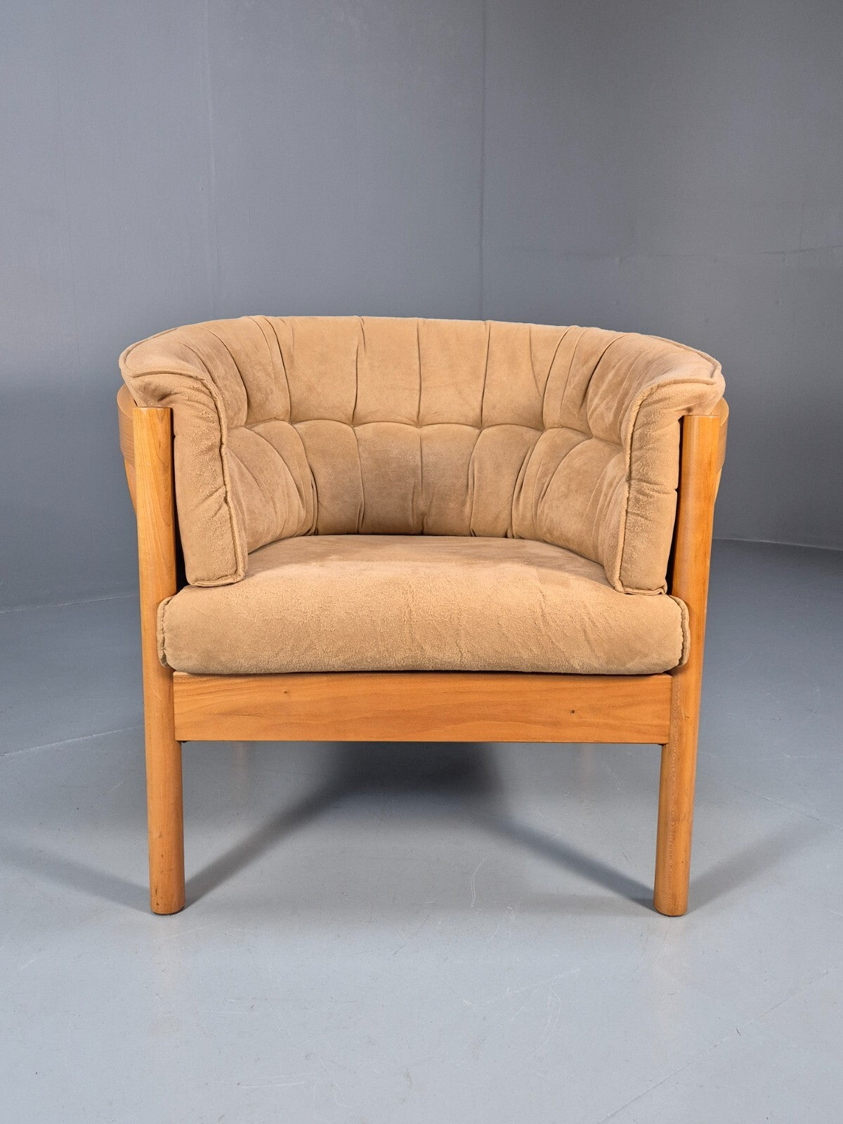 Nielaus and Jeki Vintage Danish Lounge Chair Curved Beech Frame MCM EB9309 MNOR - UKDK FURNITURE