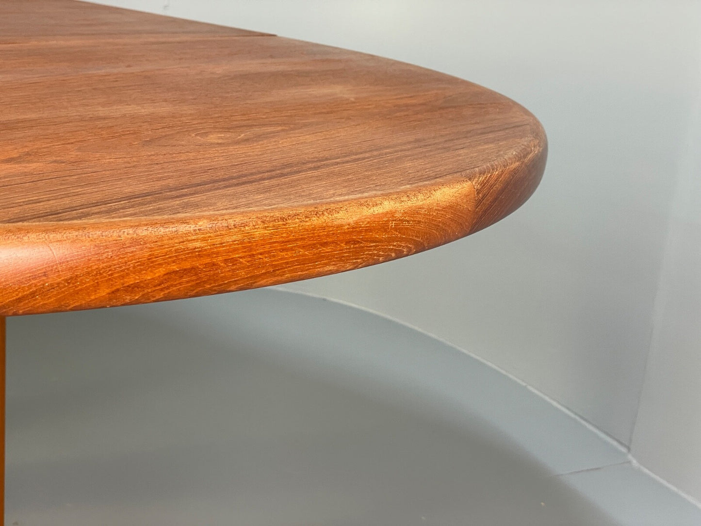 Teak Extending Round Dining Table Vintage Danish Skovby Retro 1970s EB9754 MWOO - UKDK FURNITURE