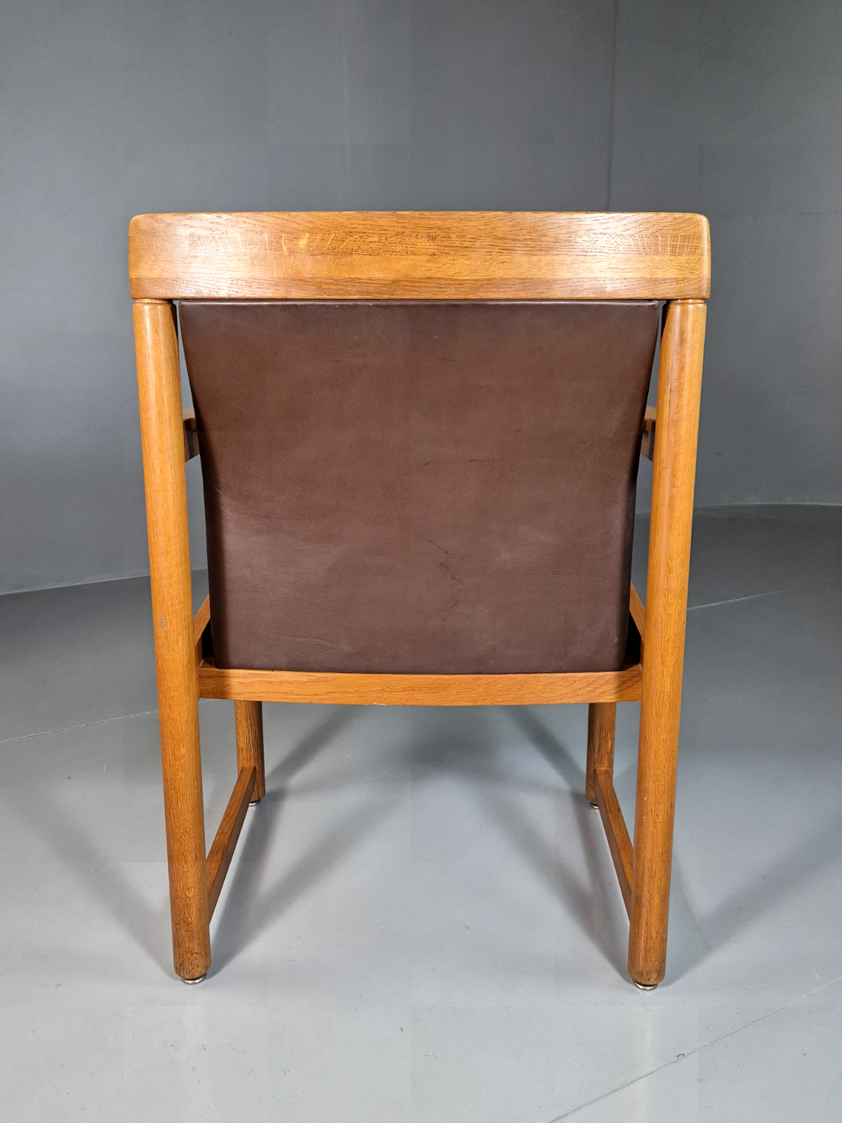 Vintage Scandinavian Elbow Chair Brown Leather Oak Frame Retro MCM EB7067 MNOR - UKDK FURNITURE