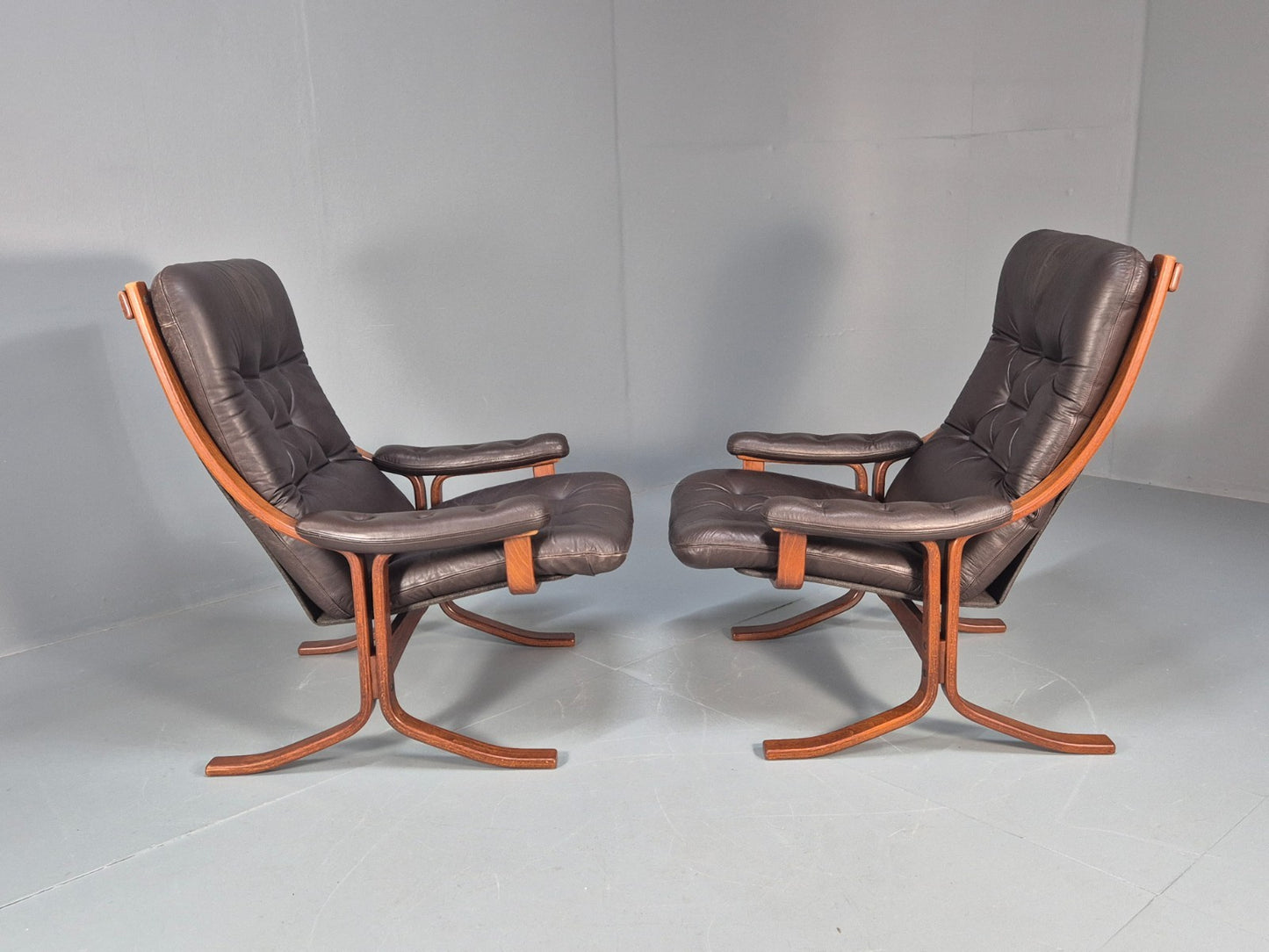 2 vintage Bentwood Leather `lounge Chairs Norway Jon Hjortdal 1970s EB9257 MBEN - UKDK FURNITURE
