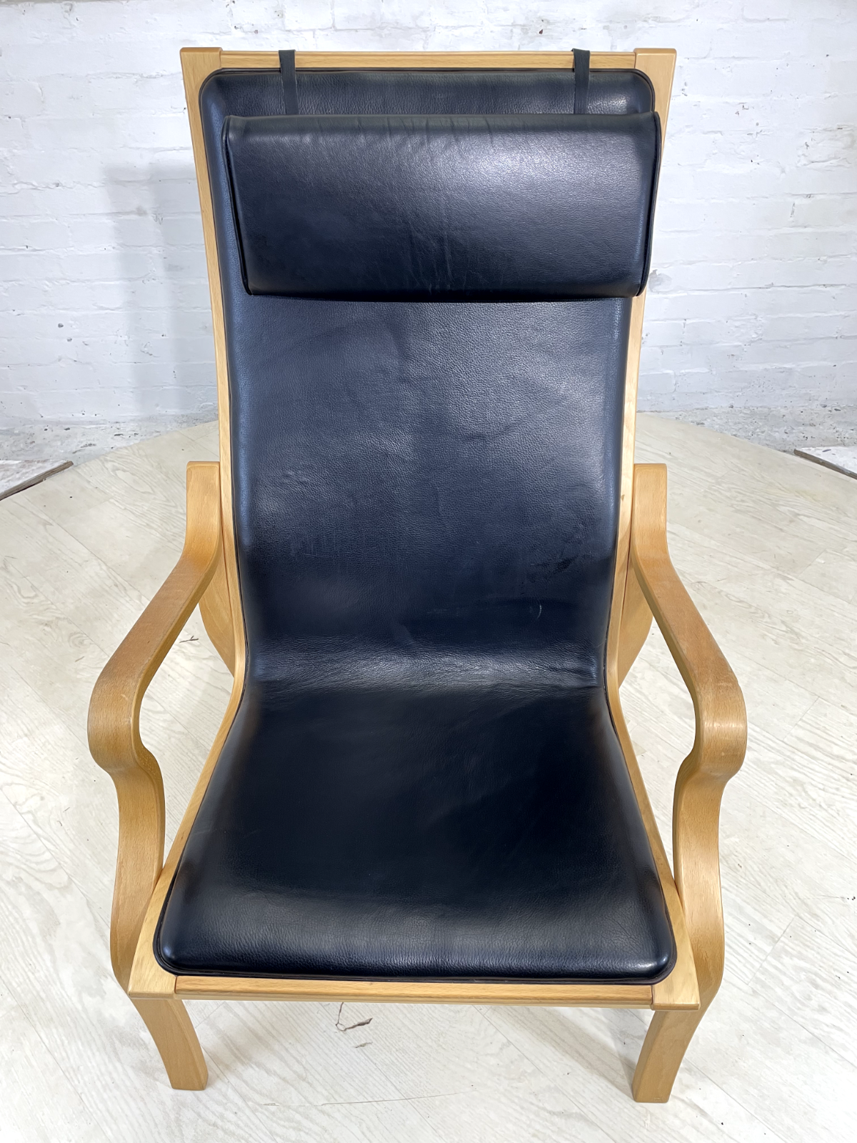 Vintage Danish Leather and Bentwood Lounge Chair, Retro, MCM, EB4444 MBEN - UKDK FURNITURE