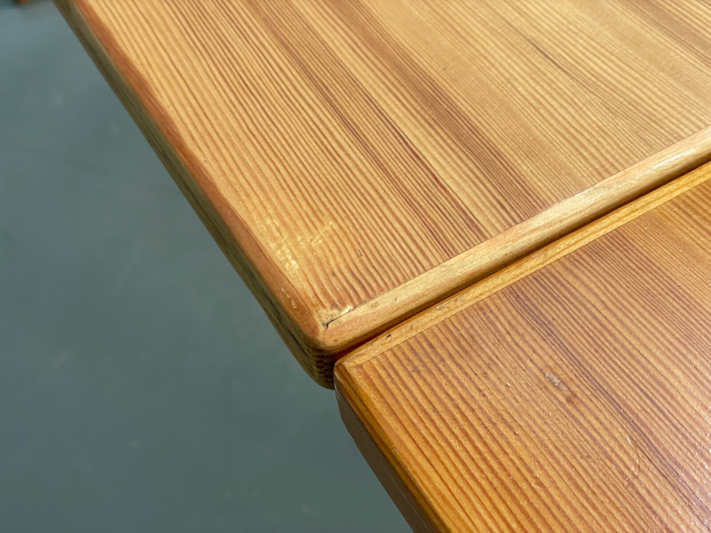 Vintage Danish Pine Dining Table Extending Mogensen Shaker Style EB9434 MWOO - UKDK FURNITURE