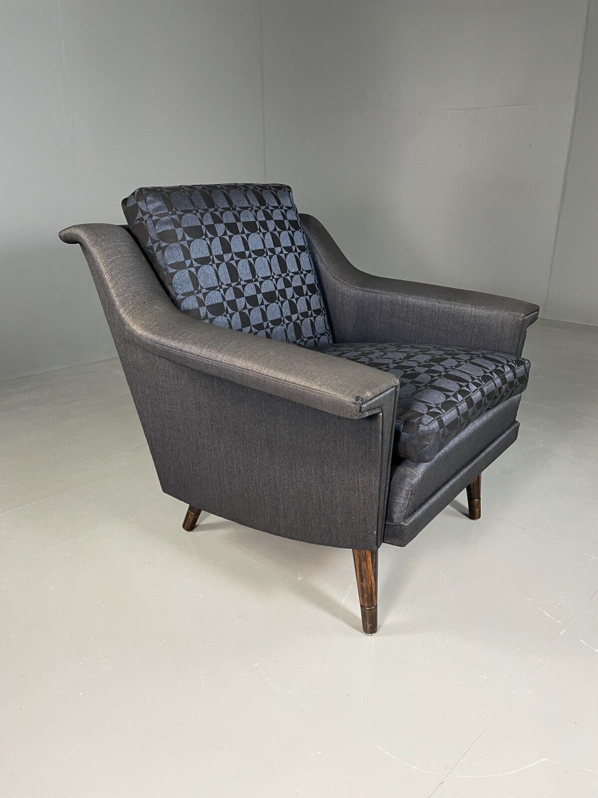 Vintage Danish Lounge Chair Blue Cotton Op Art Cushions Retro MCM EB6538 MNOR - UKDK FURNITURE