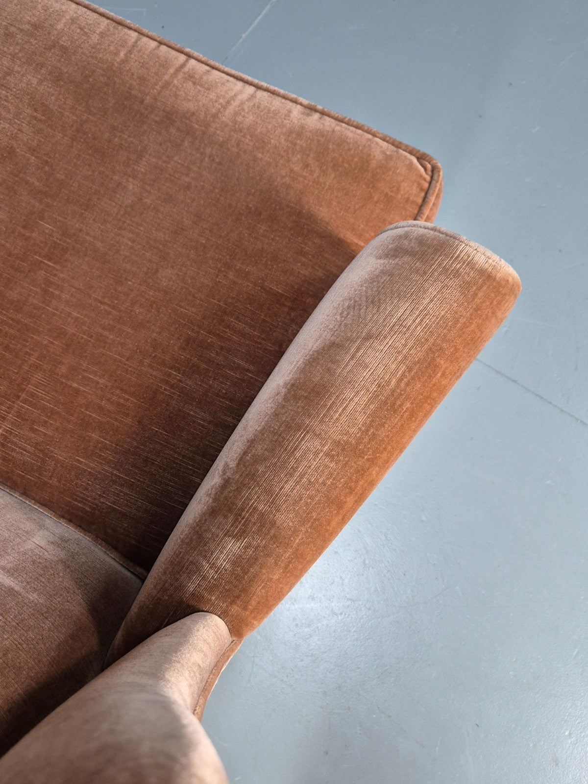 Parker Knoll Wingback Two Seater Settee Peach Velour 1960s Retro EB10654 V2SS12