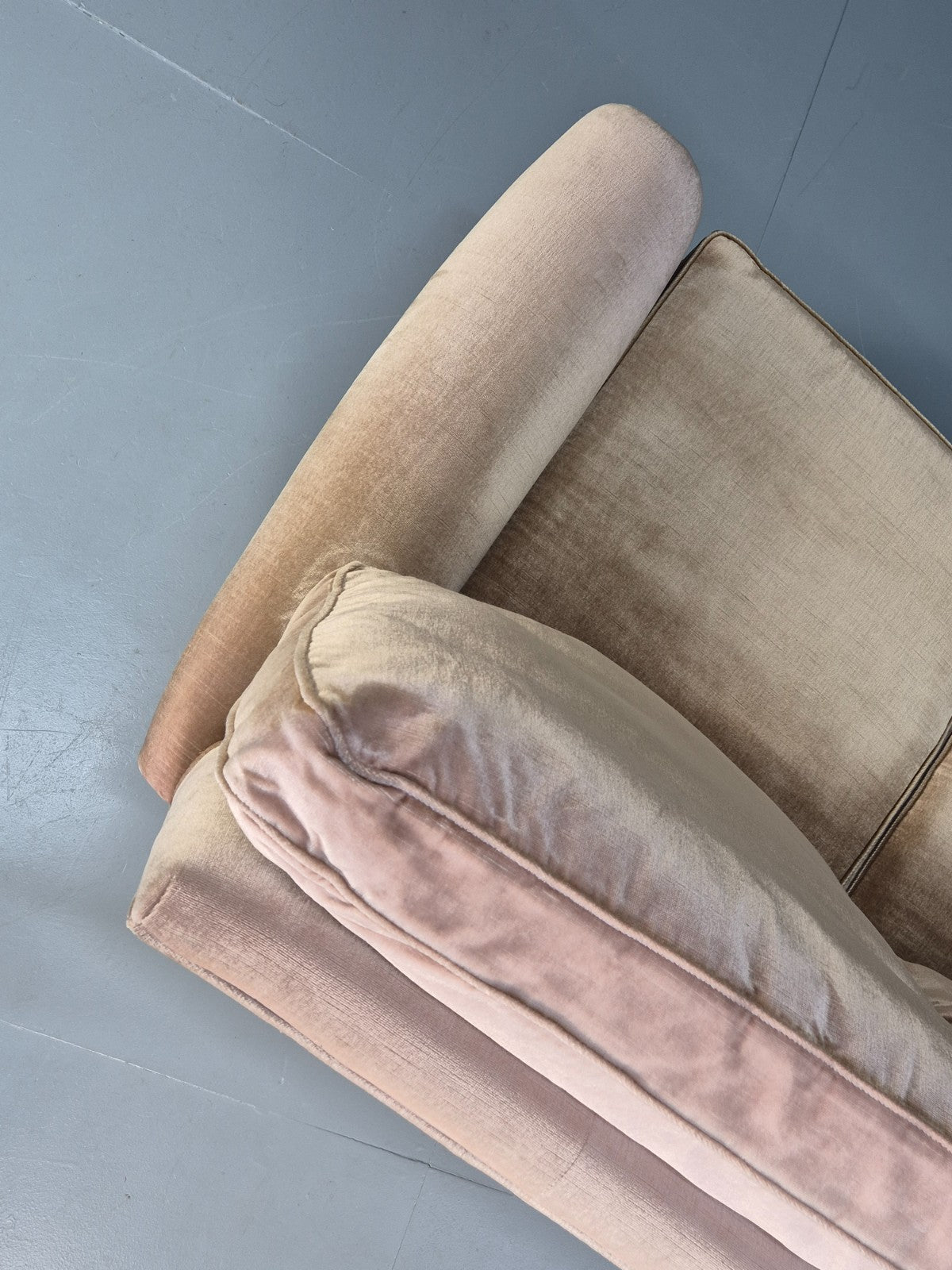 1970s Gold Velour Luxury Three Seater Settee tassels Retro   EB10632 V3SS20