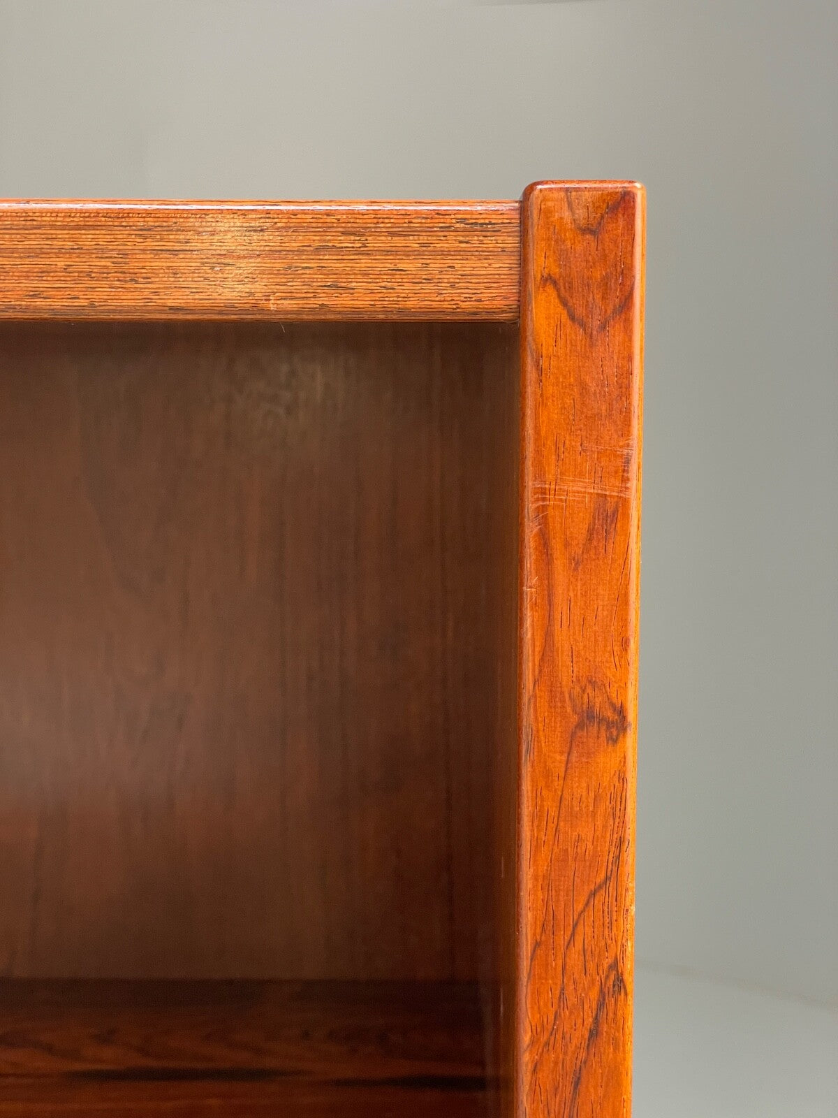Vintage Bookcase By Hundevad Danish Retro Shelving 1970s Mid Century EB9518 MWOO - UKDK FURNITURE