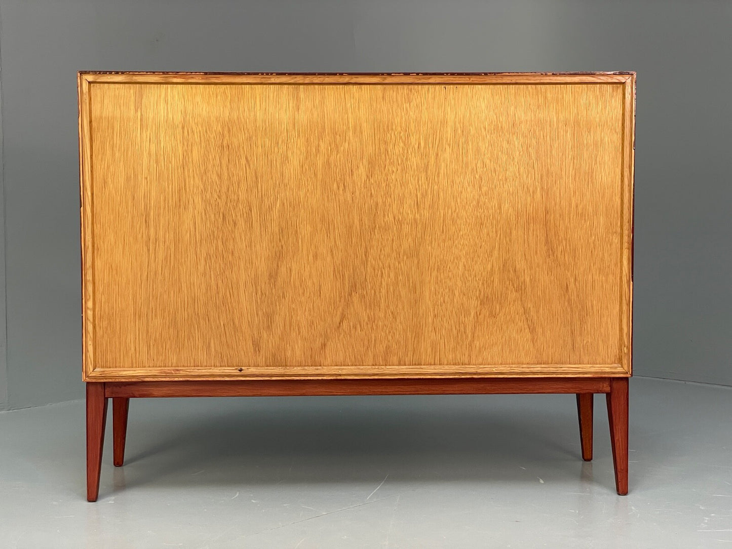 Vintage 1960s Oak Bookcase Red Stained Glazed Front Adjustable Shelf EB9763 MWOO - UKDK FURNITURE