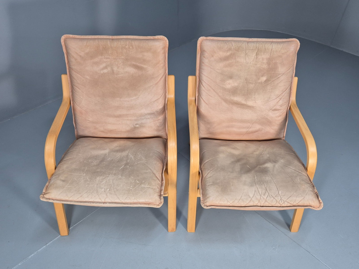2 Stouby Tan Leather Bentwood Lounge Chairs 1980s Danish Design EB9303 MBEN - UKDK FURNITURE