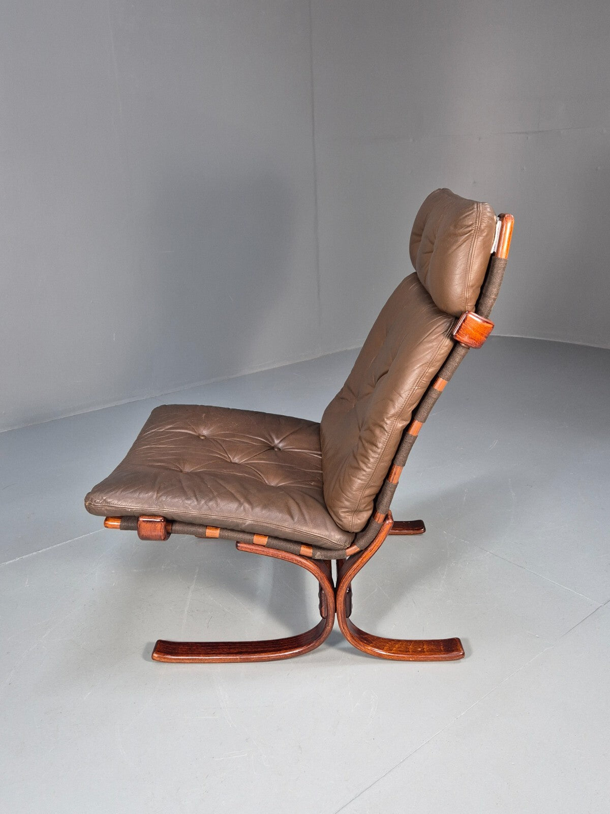 Vintage Danish Bentwood and Leather Lounge Chair 1970s Retro EB9348 MBEN - UKDK FURNITURE