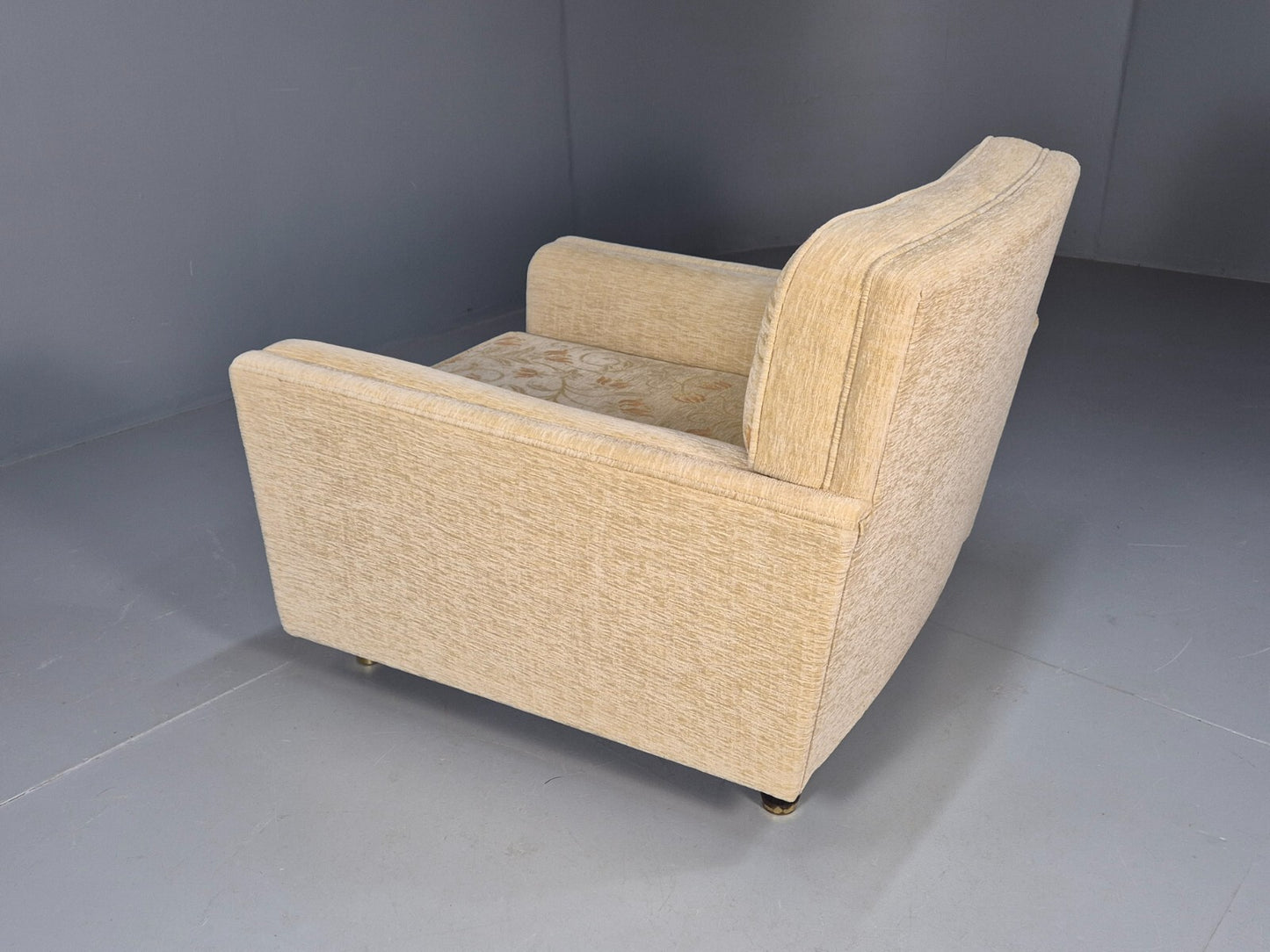 Vintage 1960s Lounge Chair in Cream Floral Retro MCM EB9682 MNOR - UKDK FURNITURE