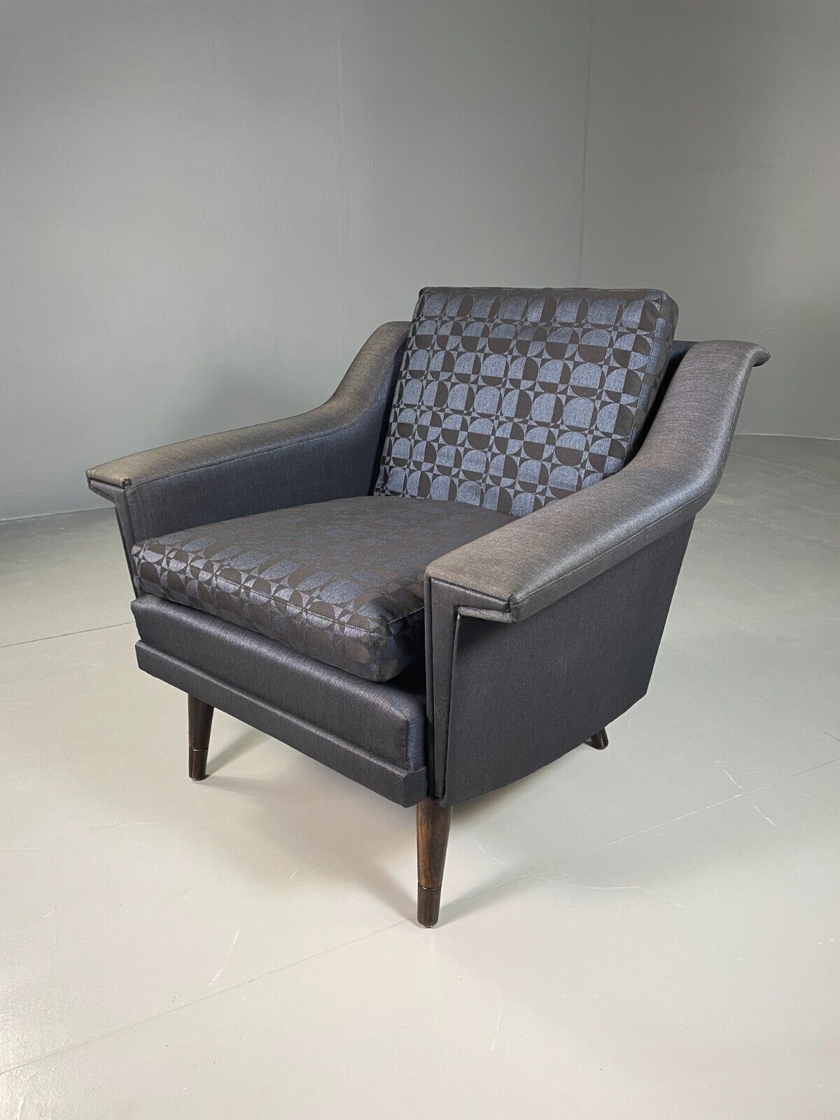 Vintage Danish Lounge Chair Blue Cotton Op Art Cushions Retro MCM EB6538 MNOR - UKDK FURNITURE