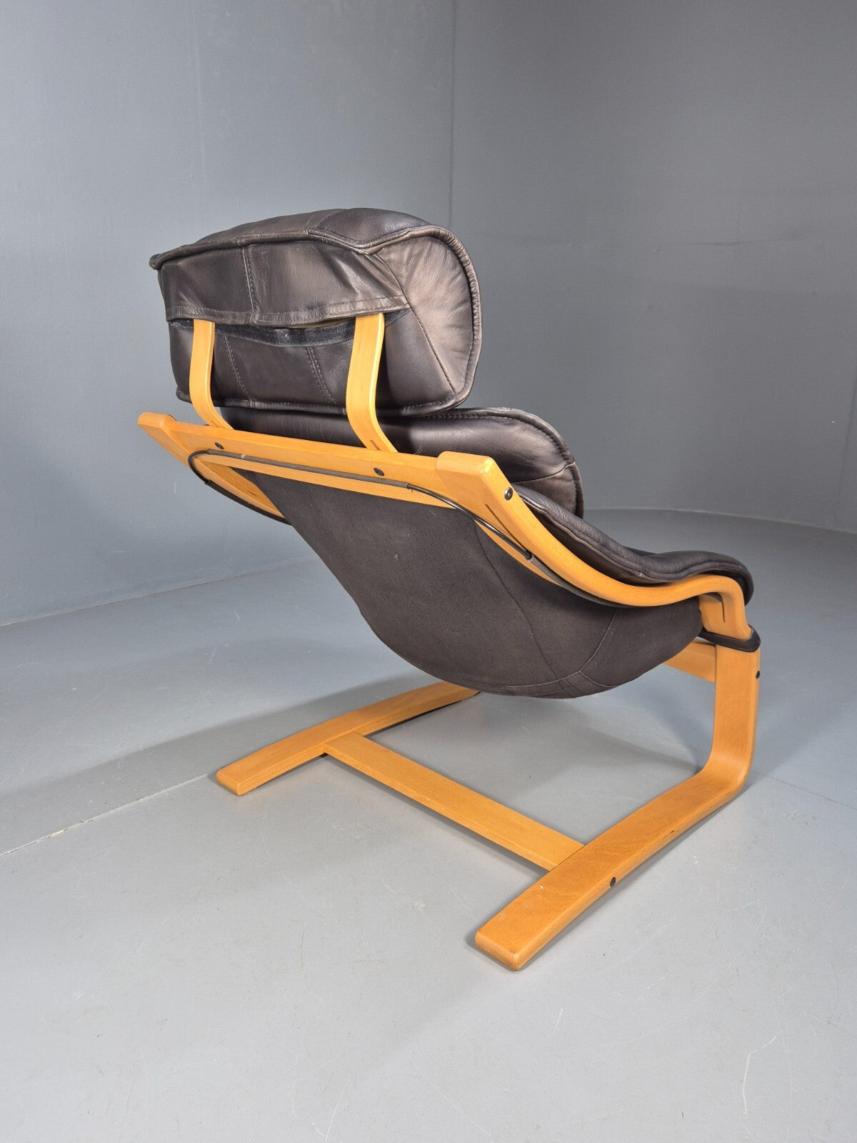 Vintage Black Leather Armchair Blonde Bentwood 1980s Danish MCM EB9256 MBEN4