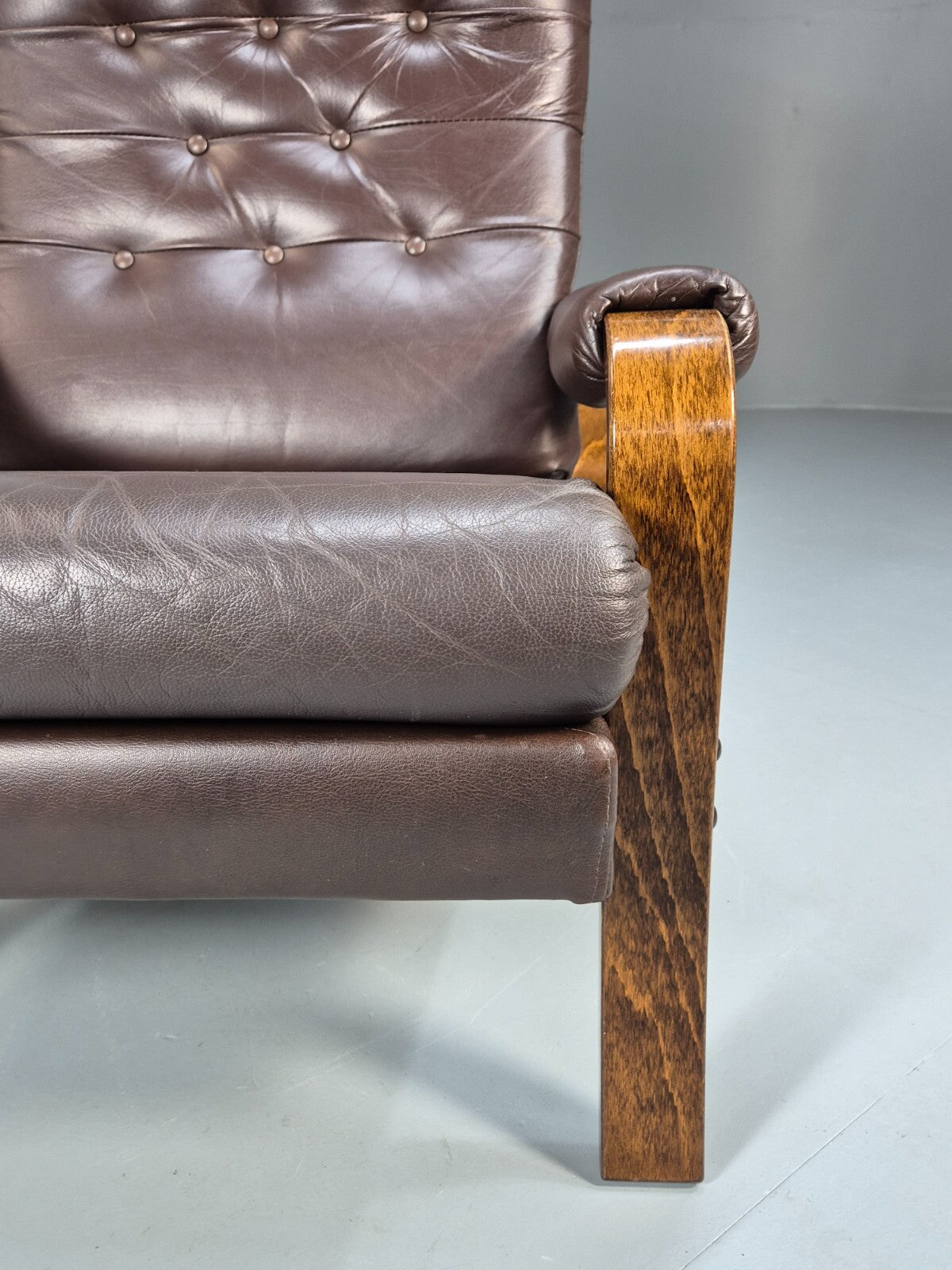Vintage Danish Brown Leather Lounge Chair Bentwood Frame 1970s Retro EB9287 MNOR - UKDK FURNITURE