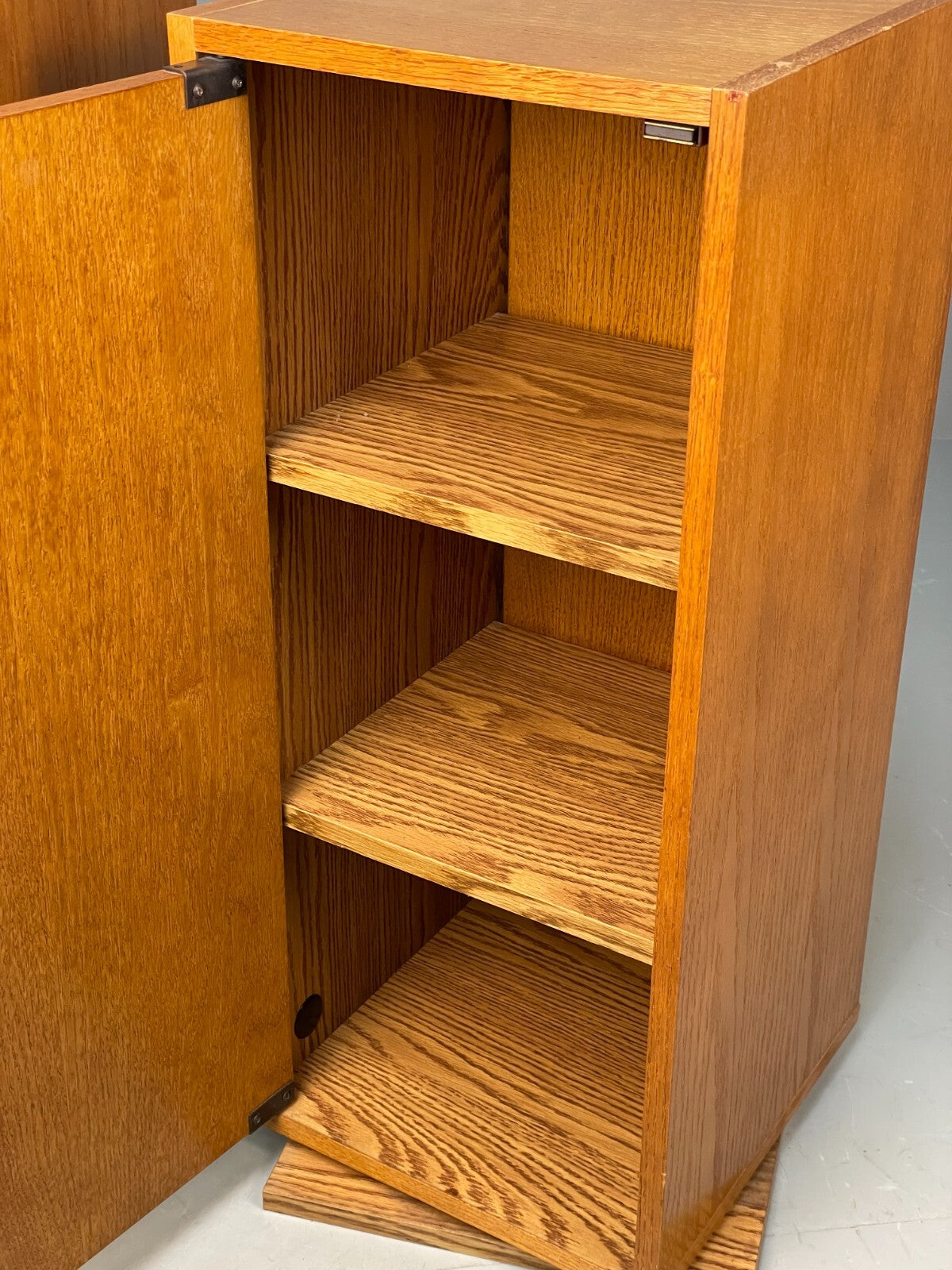 Pair Of Vintage Oak And Melamine Rotating Bedside Units EB8671 MWOO - UKDK FURNITURE