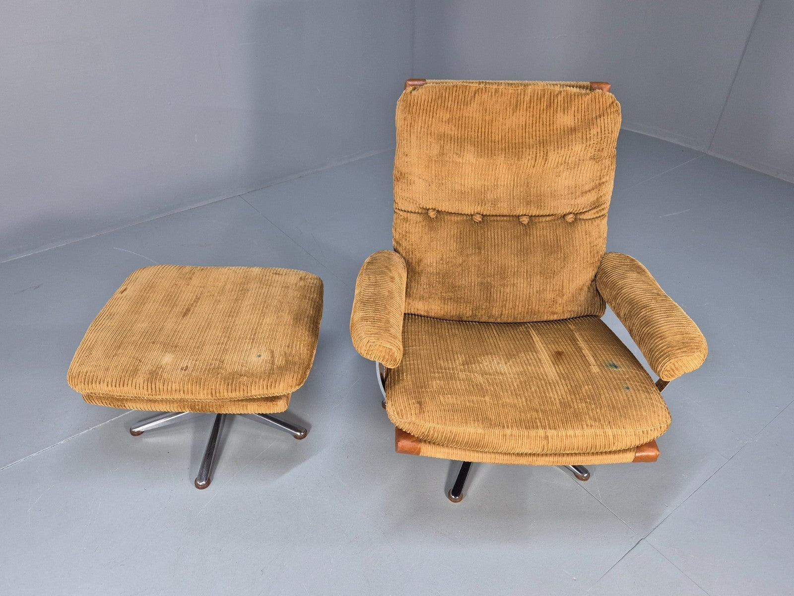 1970s Swivel Chair and Footstool Gold Corduroy Chrome Danish Elu EB10688 MSWI15