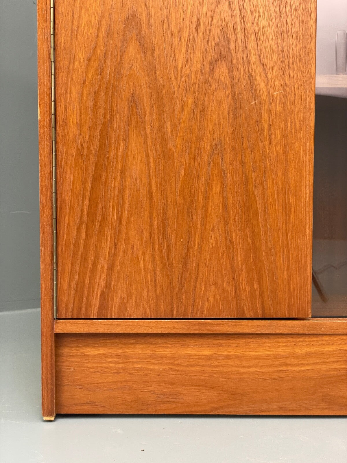 1970s Teak Shelving Unit Glass Doors And Cupboard Retro Bookcase EB8165 MWOO - UKDK FURNITURE