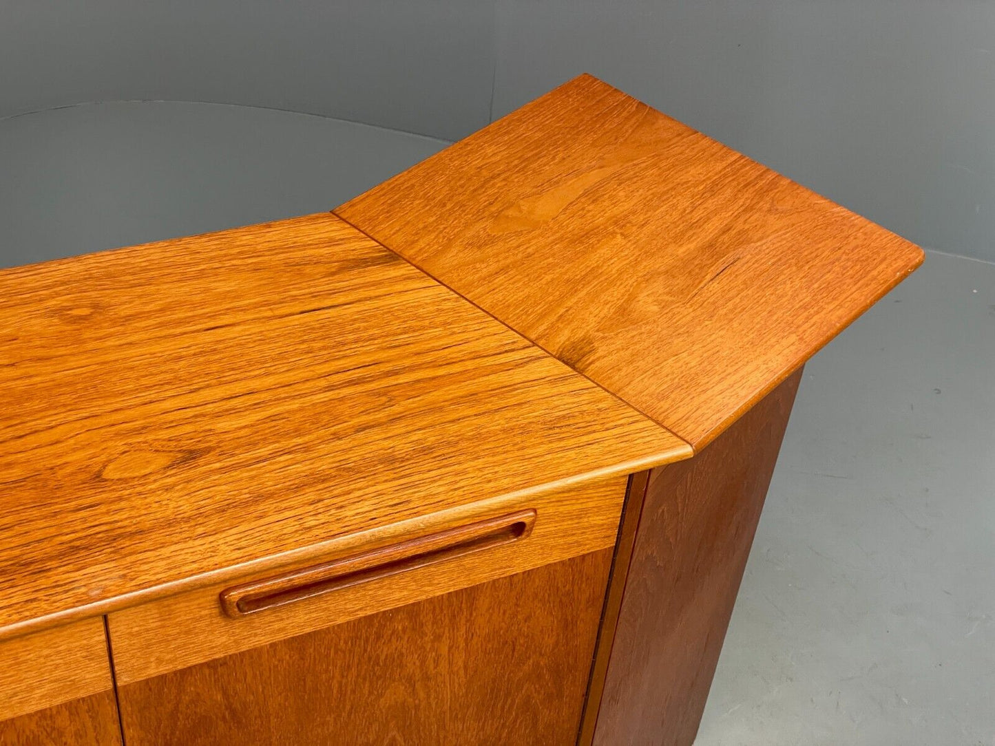 Vintage Teak Extending Home Drinks Bar By Reeds Furniture Shelving EB9119 MWOO - UKDK FURNITURE