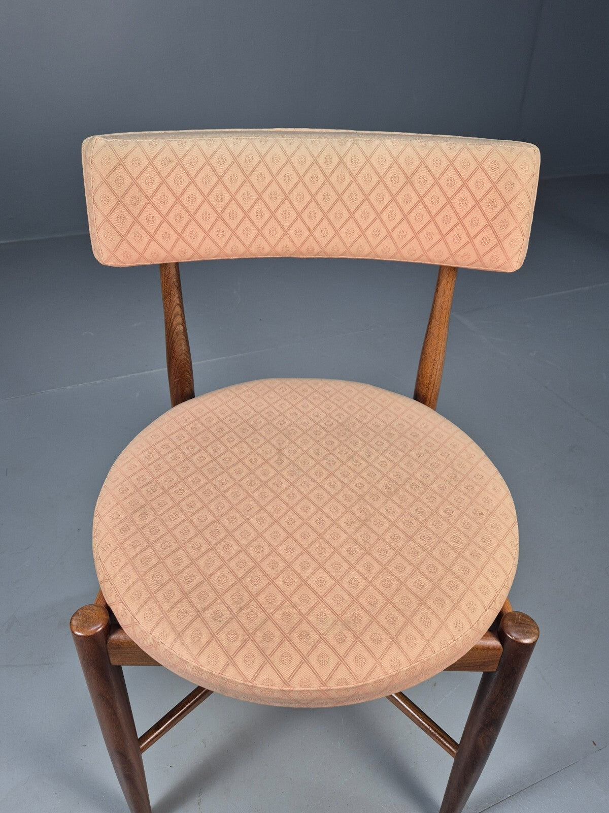 6 G Plan Round Seat Dining Chairs Pink Cotton Upholstery 1970s Retro EB9494 MDIN - UKDK FURNITURE