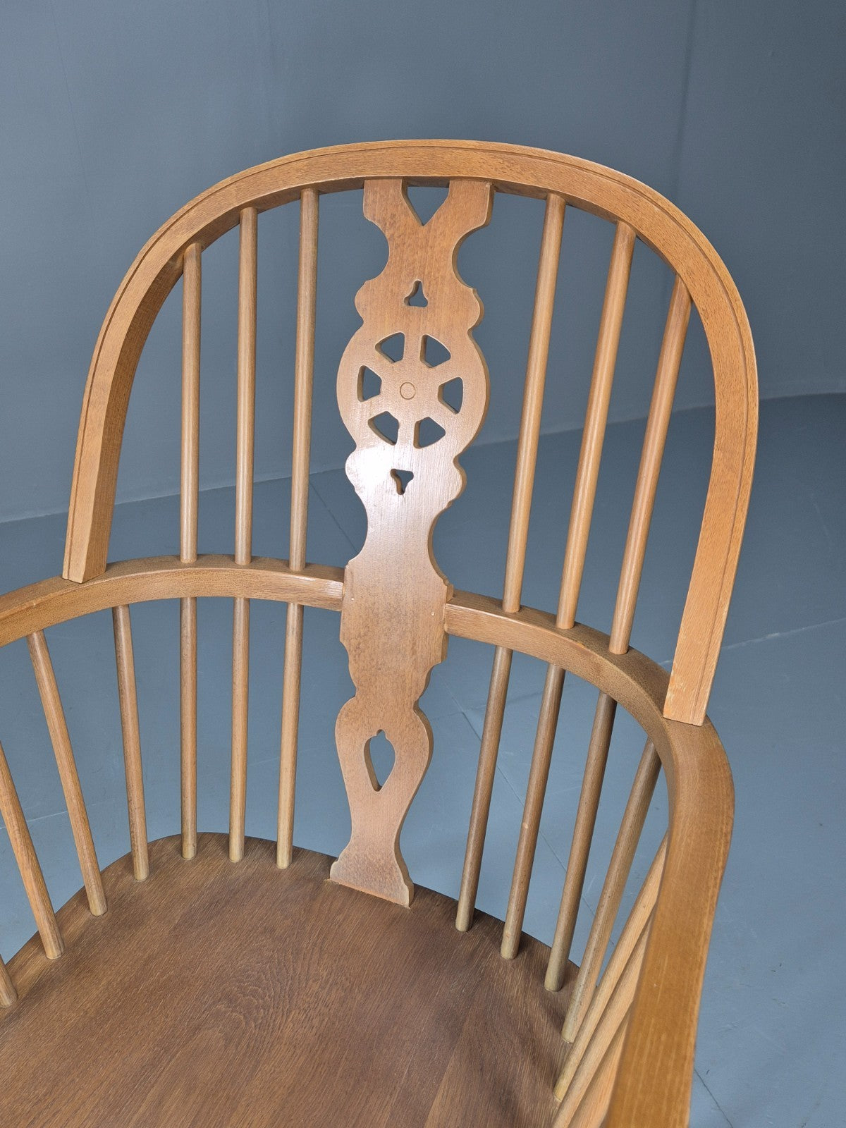 Vintage Wheelback Windsor Chair Elm and Beech Twentieth Century  EB10694 VDIN4