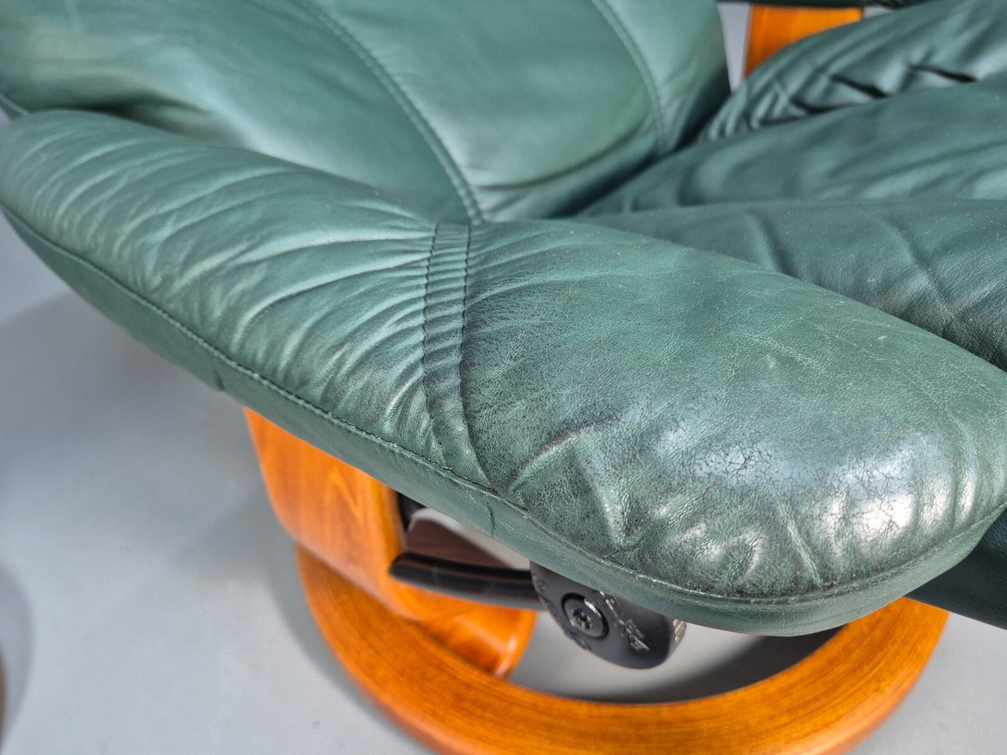 Vintage Stressless Swivel Chair Reclining & Green Leather Footstool EB9250 MSWI - UKDK FURNITURE