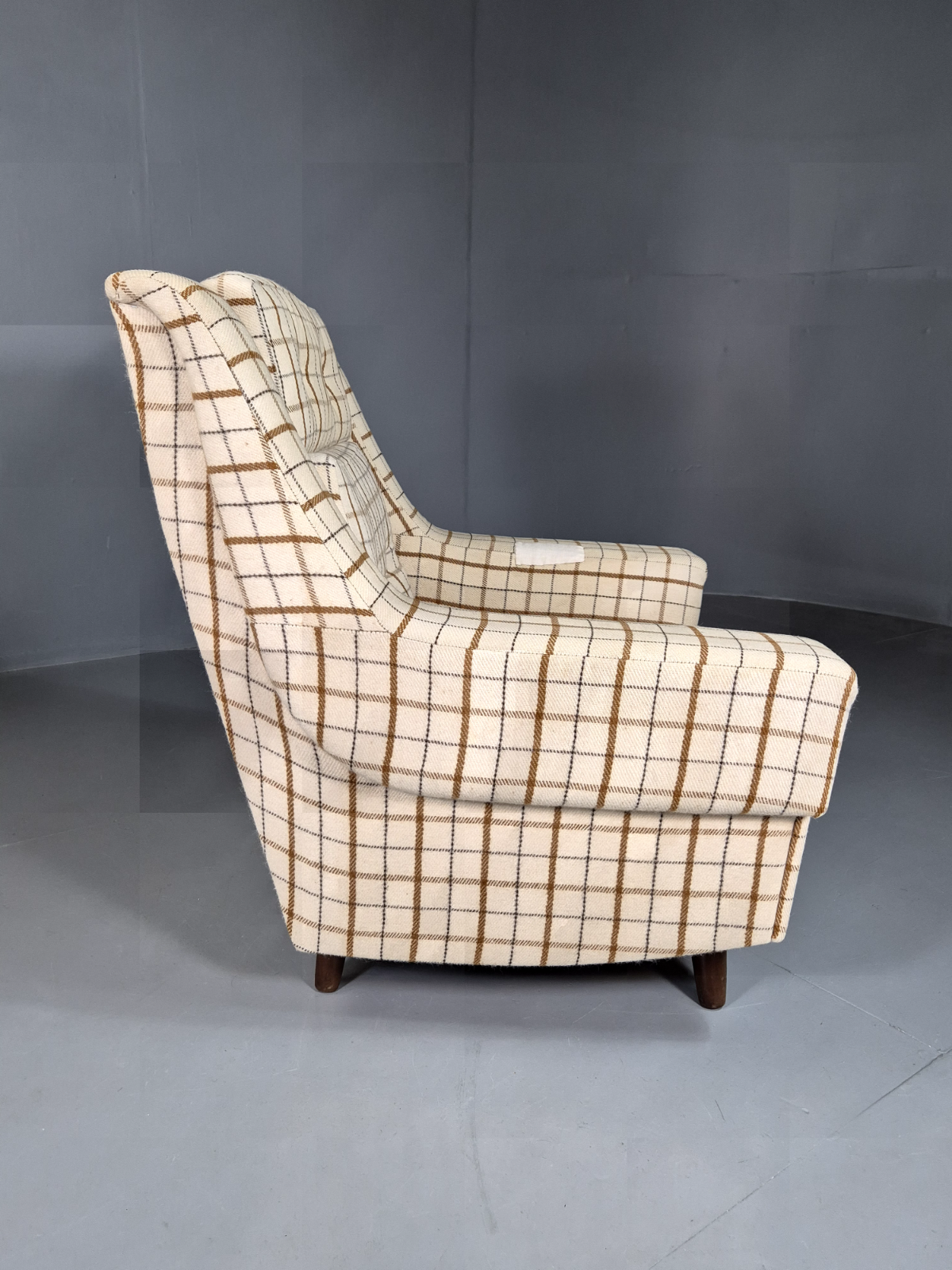 Vintage Danish Lounge Chair Cream Wool Checkered 1970s Retro MCM EB7381 MNOR - UKDK FURNITURE