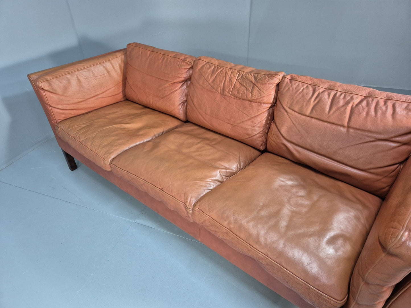 Retro Tan Leather Three Seater Sofa Vintage Danish Mid Century 1970 EB10078 M3SS20