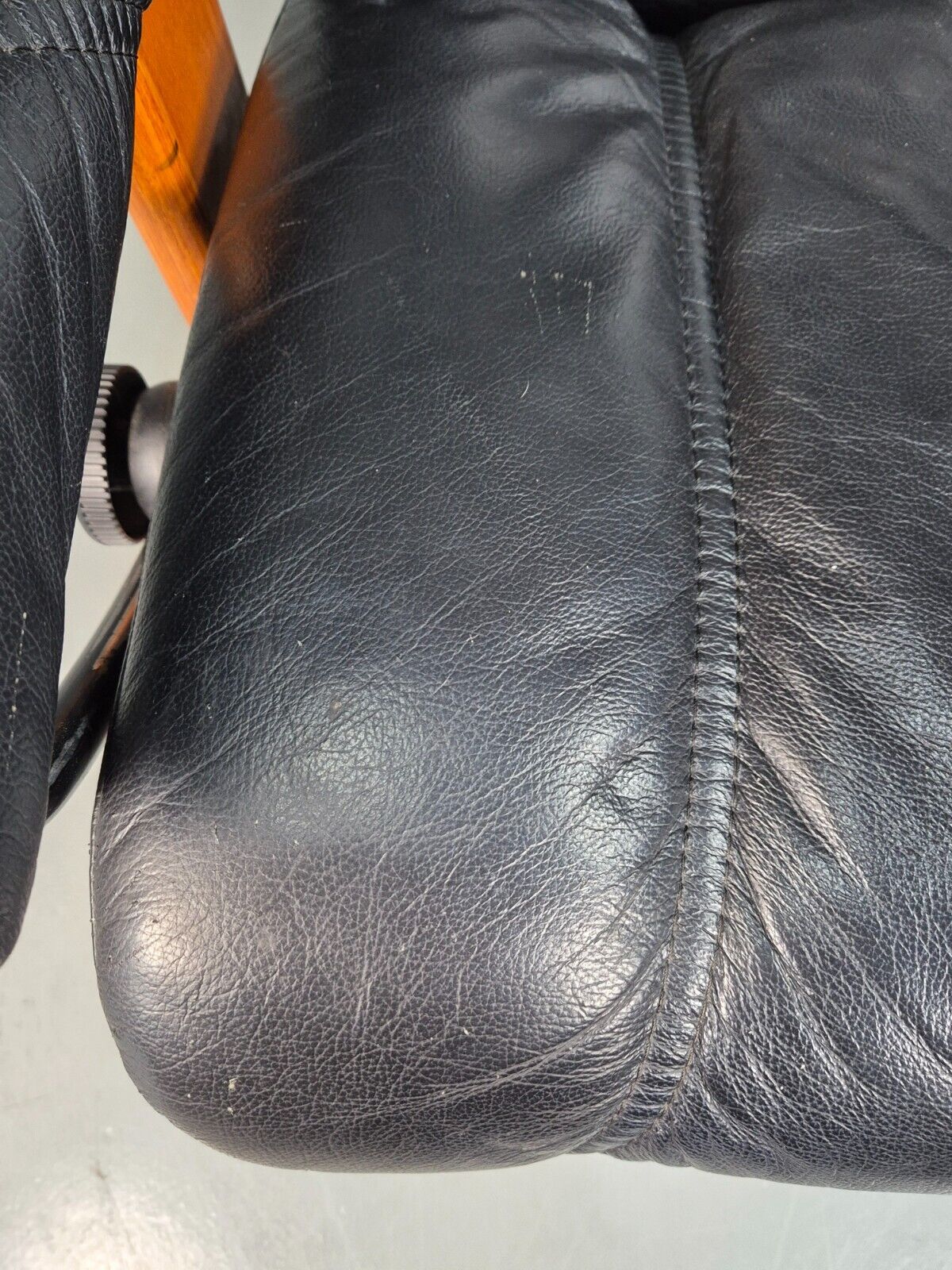 6658385