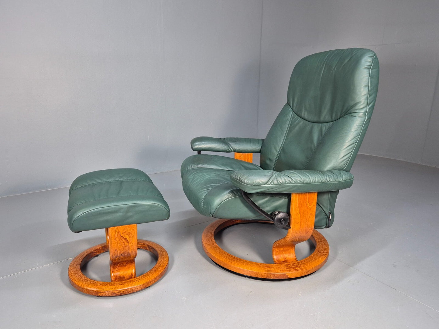 Vintage Stressless Swivel Chair Reclining & Green Leather Footstool EB9250 MSWI - UKDK FURNITURE