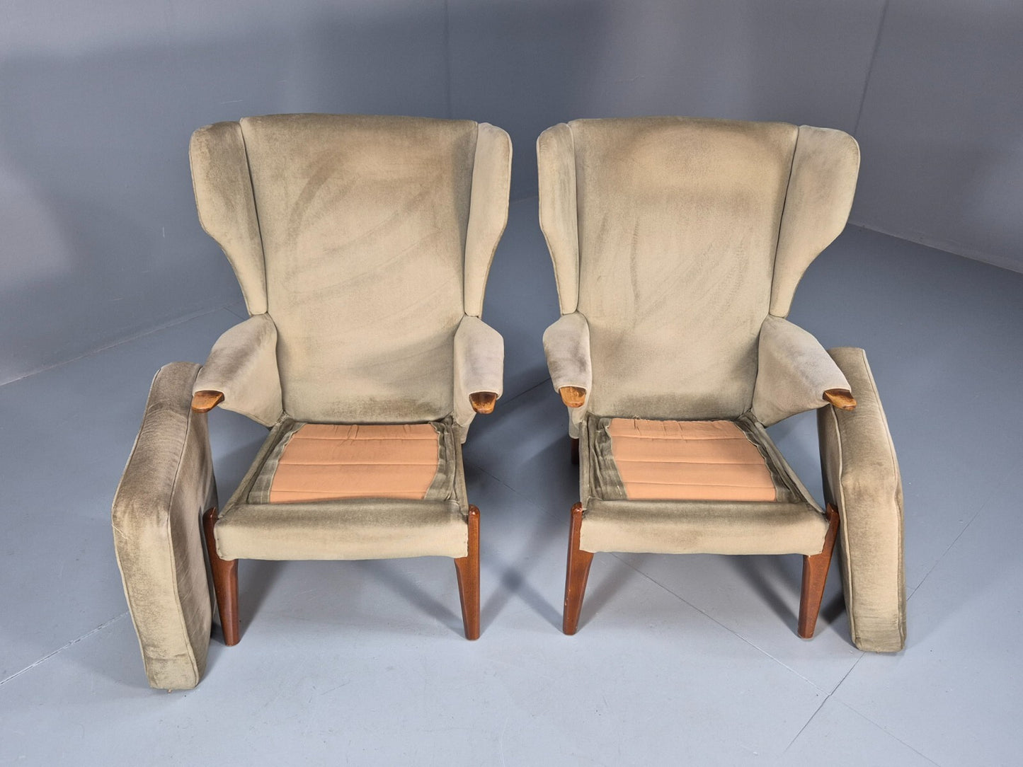 2 Parker Knoll Vintage Lounge Chairs PK900/6 Green 1970s Retro EB9786 MNOR - UKDK FURNITURE