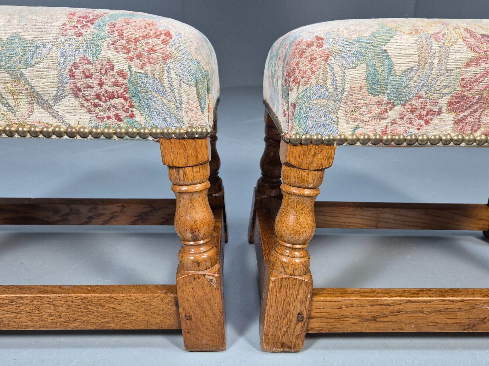 2 Vintage Footstools Floral Cotton Light Oak Antique Style 32 cmEB9153 VWOO - UKDK FURNITURE
