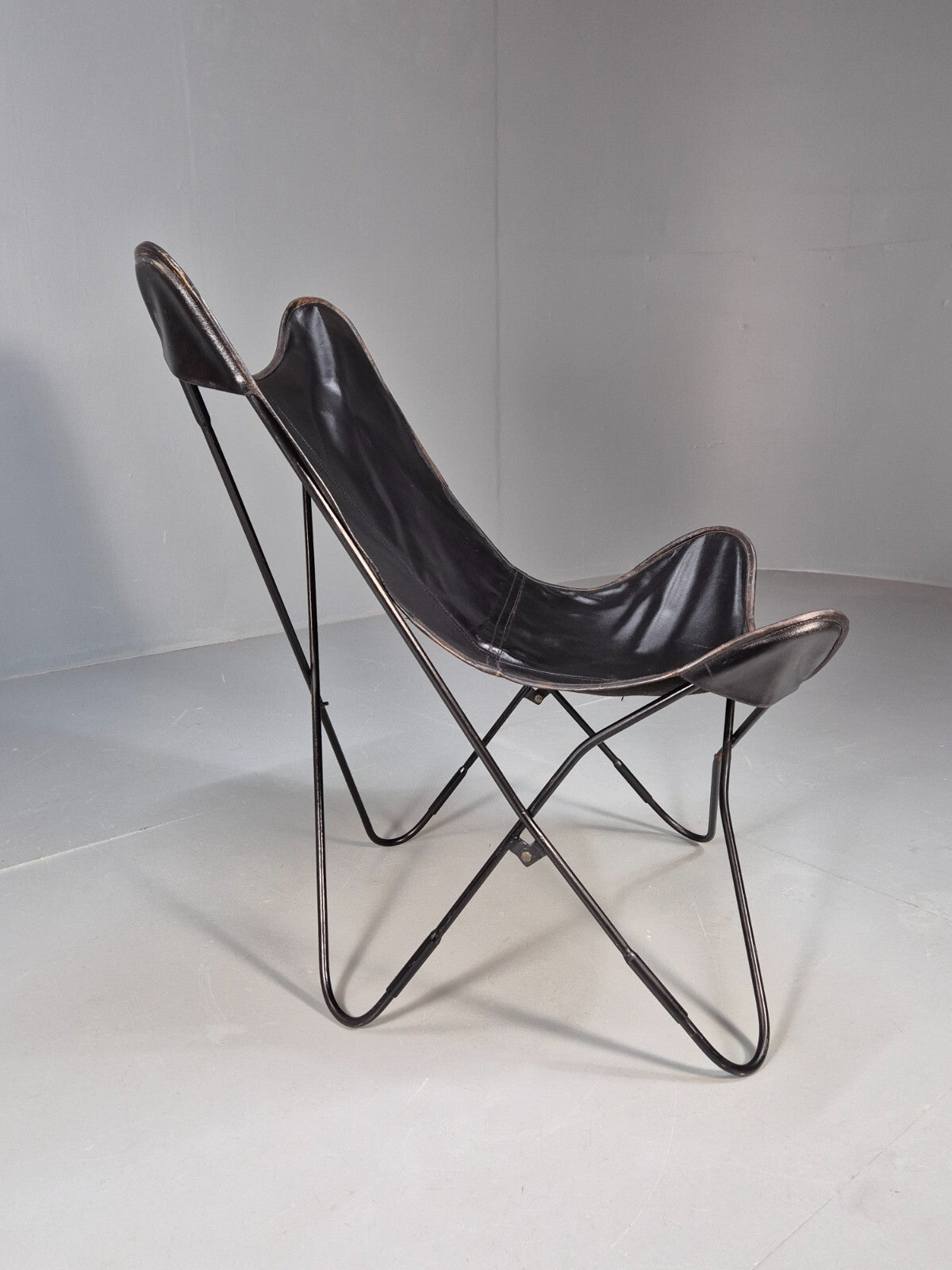 Vintage Black Leather Butterfly Chair 1970s Vintage Retro. EB9320 MNOR - UKDK FURNITURE