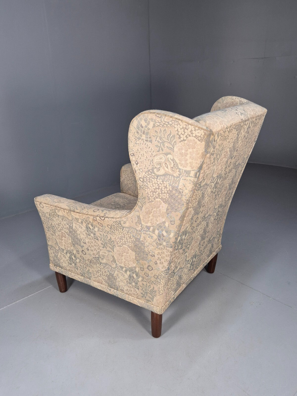 Vintage Danish Wingback Armchair Cream Grey Abstract Print Retro EB9695 MNOR - UKDK FURNITURE