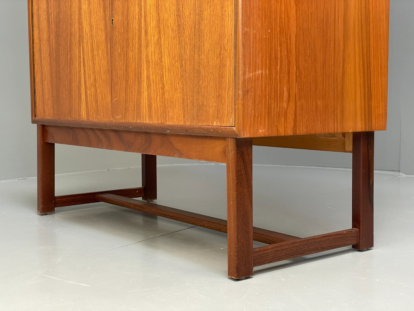 Vintage 1960s Teak Wall Unit By Tunridge Furniture Mid Century EB9528 MWOO - UKDK FURNITURE