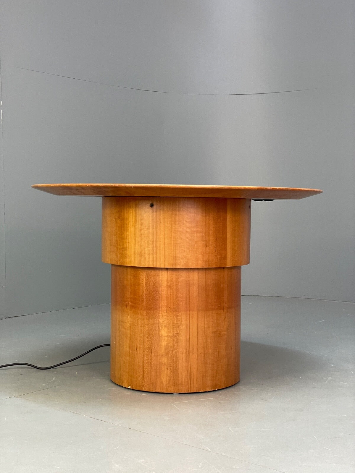 Circular Maple Coffee Table Height Adjustable Art Deco Themed Modern EB9439 MWOO - UKDK FURNITURE