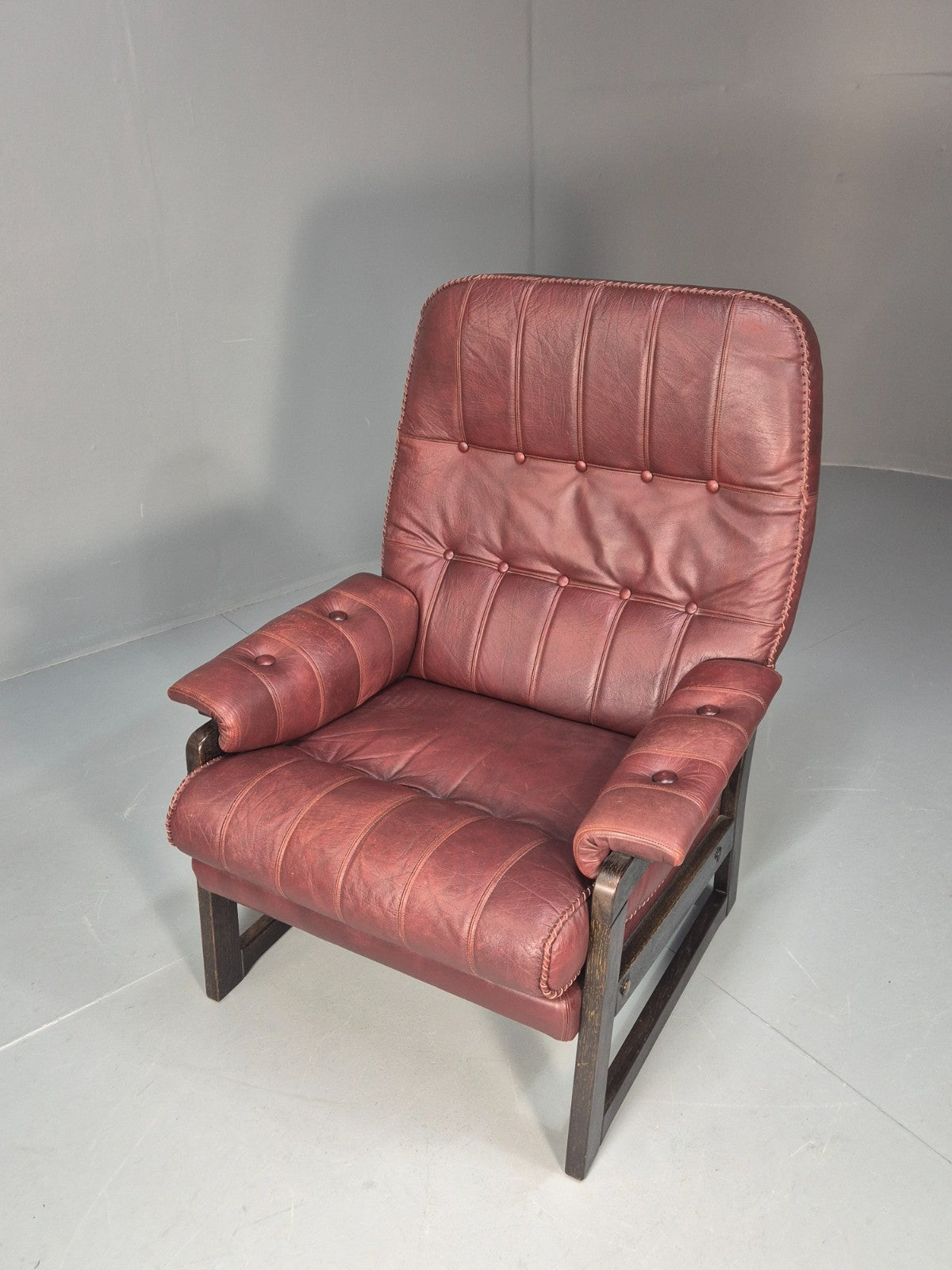 Vintage Danish Burgundy Leather 1980s Retro Lounge Chair MCM EB9793 MNOR - UKDK FURNITURE