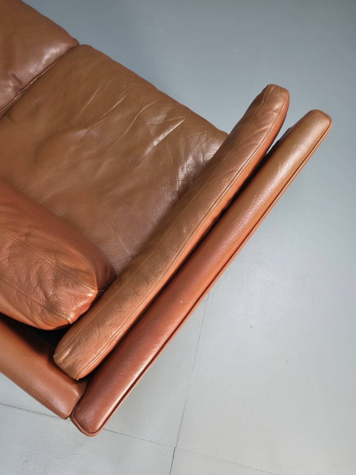 Retro Tan Leather Three Seater Sofa Vintage Danish Mid Century 1970 EB10078 M3SS14