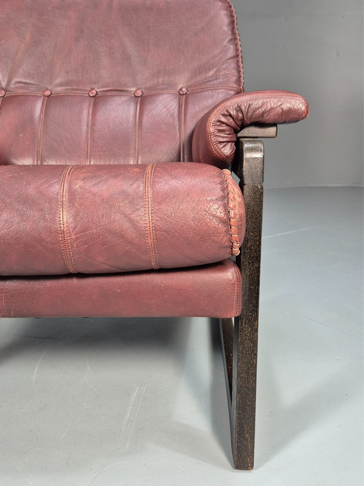 Vintage Danish Burgundy Leather Lounge Chair Stitch Detail 1980s MCM EB9259 MNOR - UKDK FURNITURE