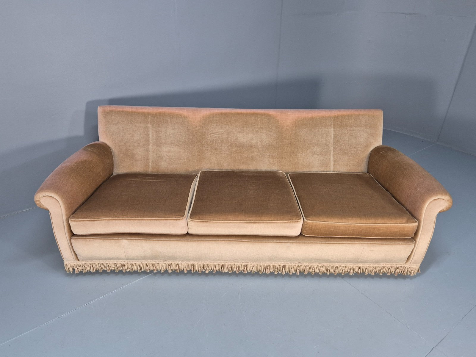 1970s Gold Velour Luxury Three Seater Settee tassels Retro   EB10632 V3SS8
