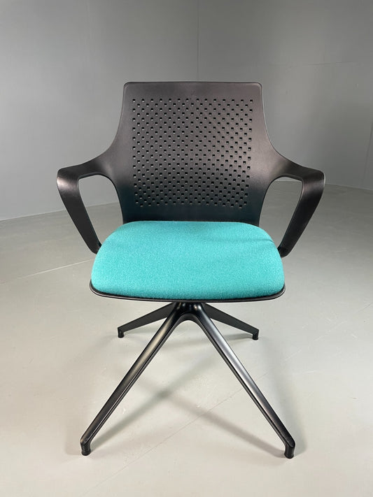 Vintage Desk Chair Turquoise Black Plastic Calibre Mint 401 EB6830 MSWI1