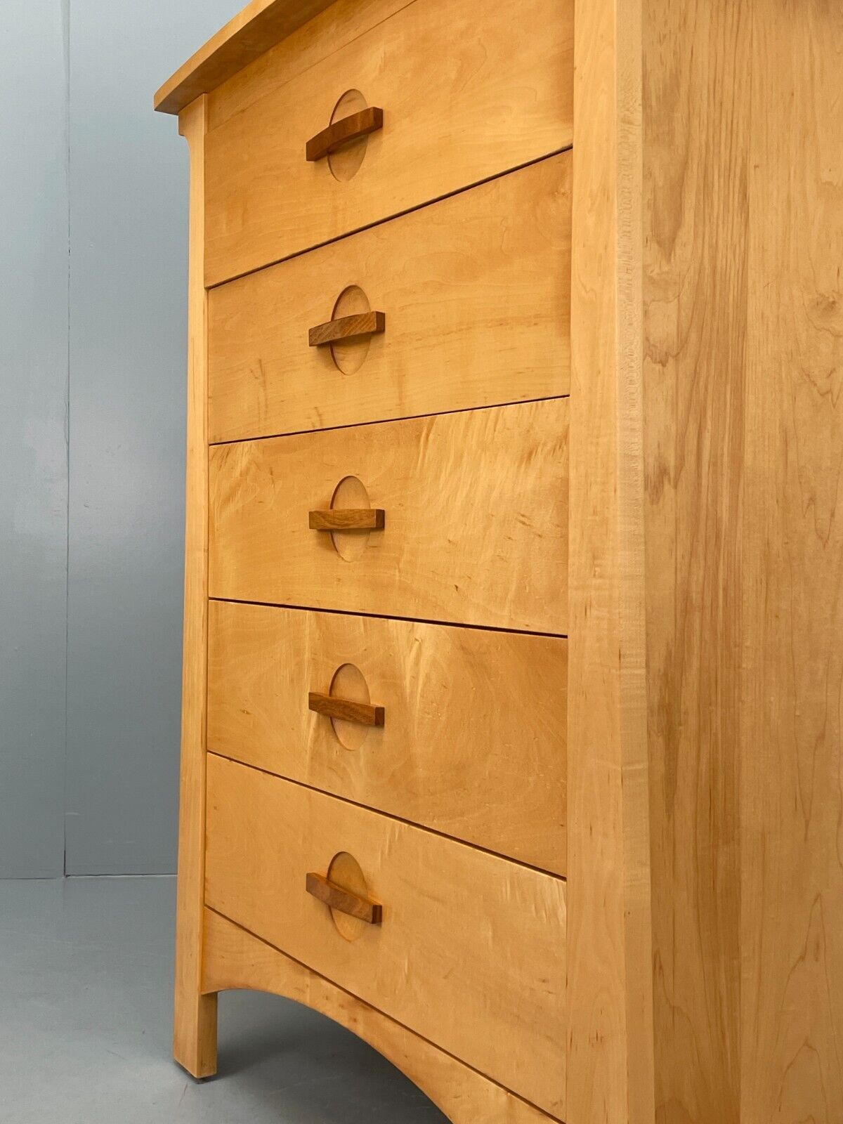 Modern Solid Chest Of Drawers Berkeley By Copeland EB9121 MWOO - UKDK FURNITURE