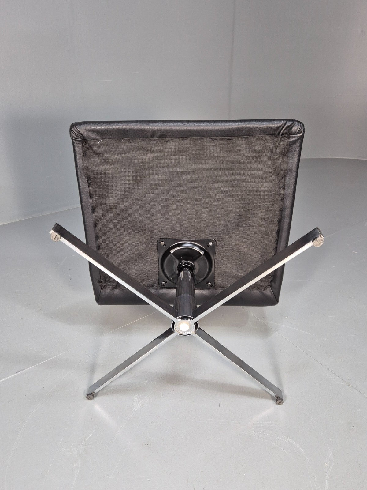Vintage Danish Black Leather Swivel Chair 1990s Retro MCM EB9238 MSWI - UKDK FURNITURE