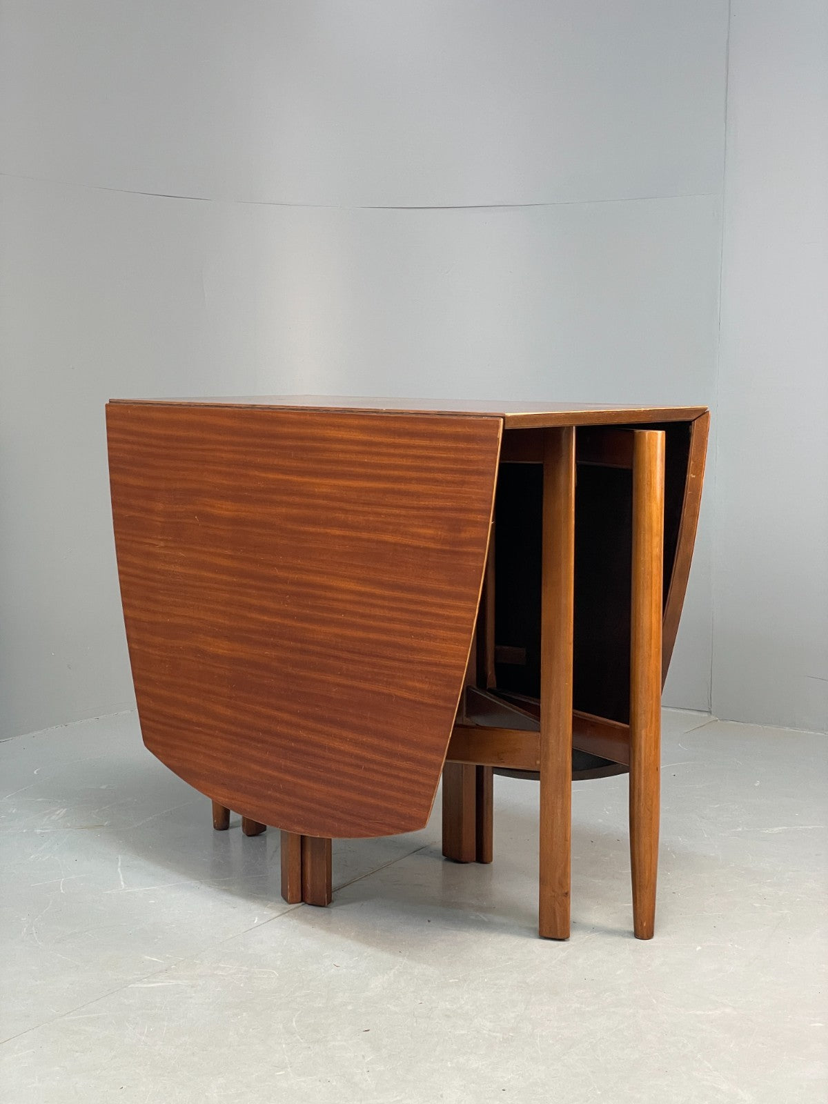 Vintage Drop Leaf Dining Table By Harris Lebus Walnut & Beech 1960s EB10675 MWOO18