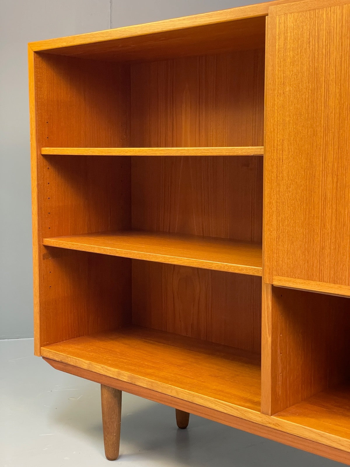 Vintage 1970s Teak Bookcase By Omann Jun Danish Retro Shelving EB9832 MWOO - UKDK FURNITURE