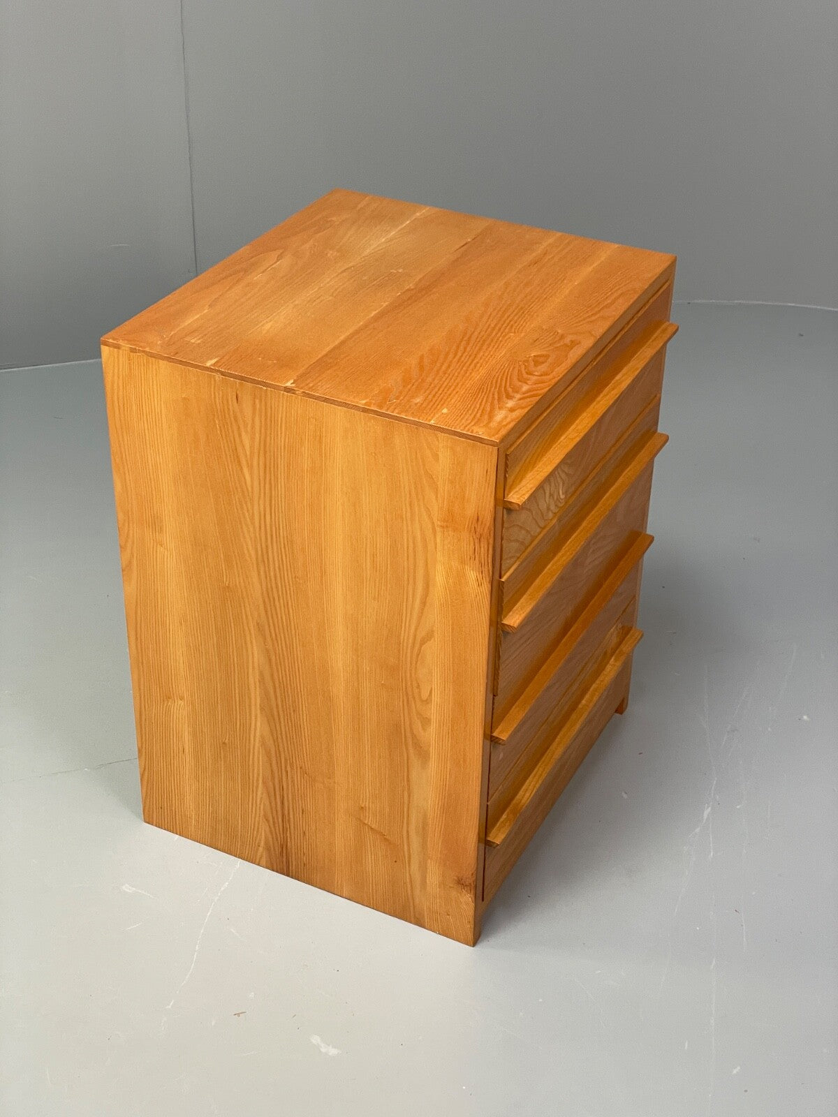 Solid Ash Chest Of Drawers With Mid Century Styled Handles EB9725 MWOO - UKDK FURNITURE